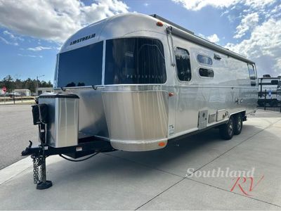 2022 Airstream Pottery Barn Special Edition - Photo 8