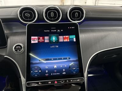 2026 Mercedes-Benz GLC — photo 14 view