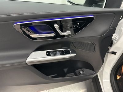 2026 Mercedes-Benz GLC — photo 11 view