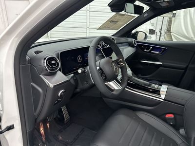 2026 Mercedes-Benz GLC — photo 9 view