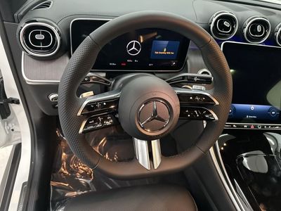 2026 Mercedes-Benz GLC — photo 10 view