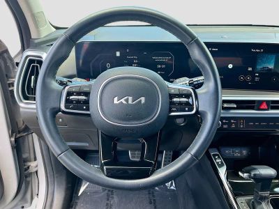 2024 Kia Sorento — photo 11 view