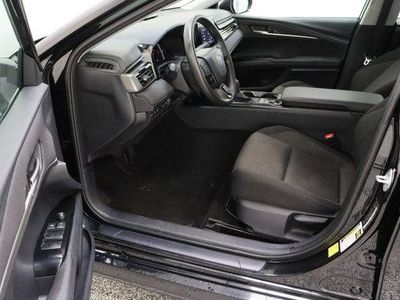 2025 Toyota Camry FWD - Photo 14