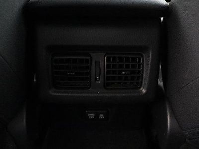 2025 Toyota Camry FWD - Photo 28