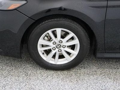 2025 Toyota Camry FWD - Photo 11