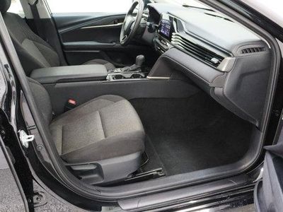 2025 Toyota Camry FWD - Photo 38