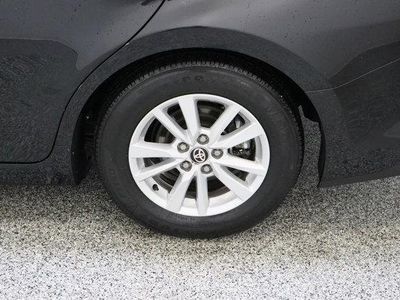 2025 Toyota Camry FWD - Photo 10