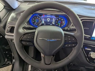 2026 Chrysler Pacifica — photo 19 view