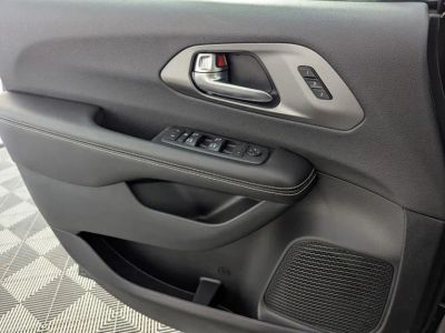 2026 Chrysler Pacifica — photo 26 view