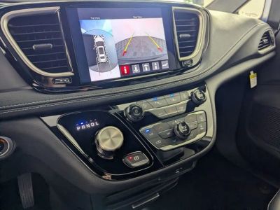 2026 Chrysler Pacifica — photo 23 view