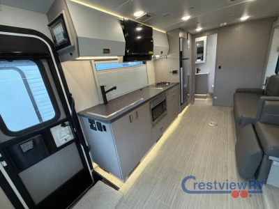 2027 Winnebago Navion - Photo 6
