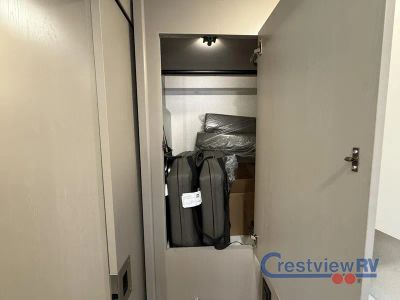 2027 Winnebago Navion - Photo 23