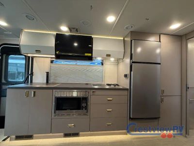 2027 Winnebago Navion - Photo 13