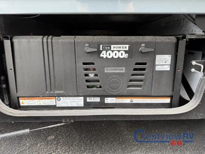 2027 Winnebago Navion - Photo 38