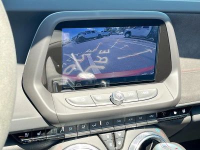 2023 Chevrolet Camaro — photo 13 view