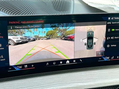 2026 BMW 4 Series — photo 12 view