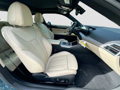 2026 BMW 4 Series — photo 23 view