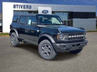 2026 Ford Bronco Big Bend in Shadow Black — front three-quarter view