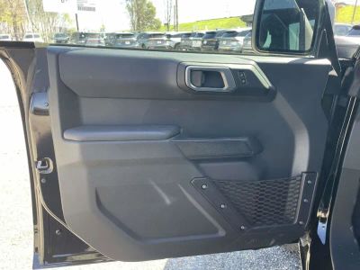 2026 Ford Bronco — photo 15 view