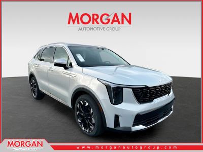 2026 Kia Sorento EX in White — front three-quarter view