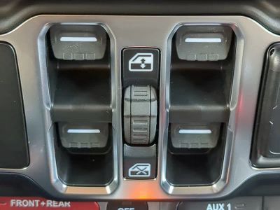 2026 Jeep Gladiator — photo 29 view