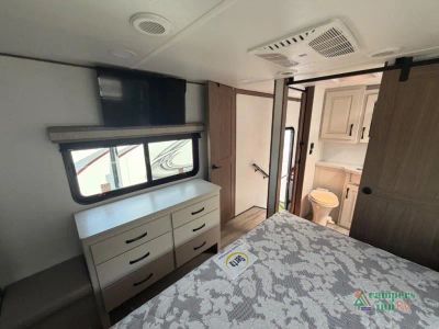 2024 Alliance RV Paradigm — photo 34 view