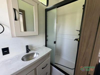 2024 Alliance RV Paradigm — photo 32 view