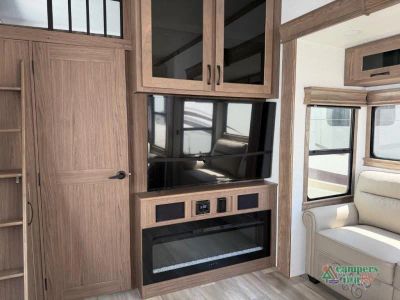 2024 Alliance RV Paradigm — photo 24 view