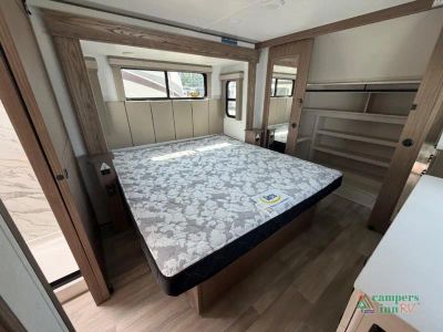 2024 Alliance RV Paradigm — photo 33 view