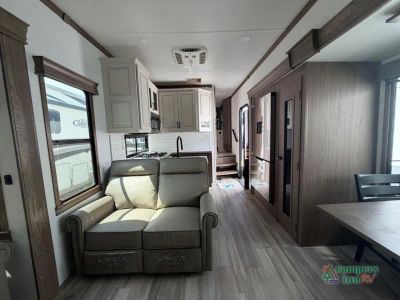 2024 Alliance RV Paradigm — photo 14 view