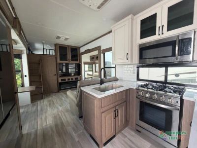 2024 Alliance RV Paradigm — photo 8 view