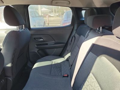 2025 Nissan Kicks - Photo 28