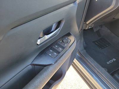 2025 Nissan Kicks - Photo 11