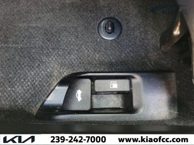2024 Toyota Corolla — photo 19 view