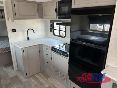2025 Coachmen RV Clipper 6K Series - Photo 18