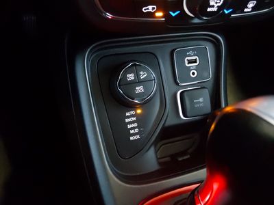 2021 Jeep Compass - Photo 19