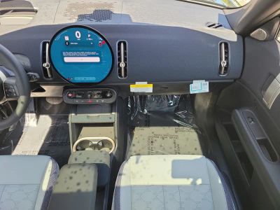 2026 MINI Countryman — photo 16 view