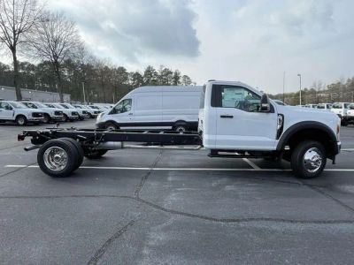 2026 Ford F-550SD - Photo 2