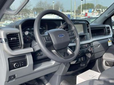 2026 Ford F-550SD - Photo 15