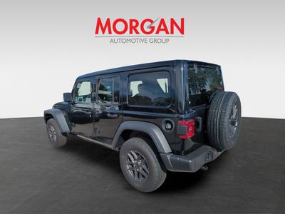 2025 Jeep Wrangler - Photo 6