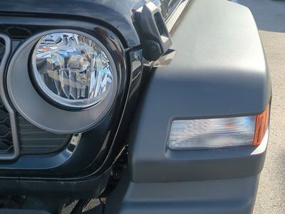 2025 Jeep Wrangler - Photo 10
