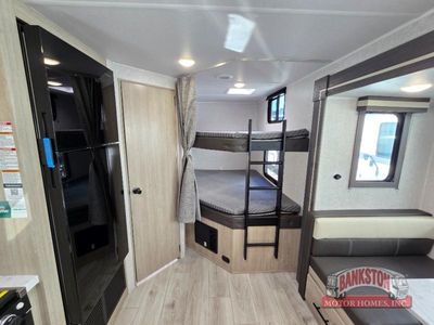 2026 Della Terra 275BH - Photo 21