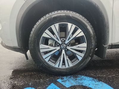 2021 Nissan Rogue SV - Photo 11
