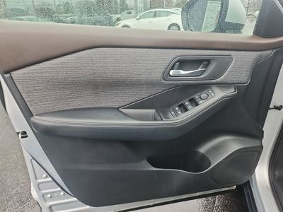 2021 Nissan Rogue SV - Photo 13