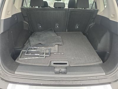 2021 Nissan Rogue SV - Photo 1