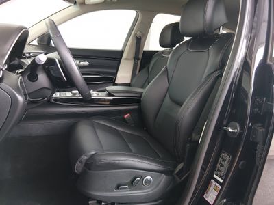 2025 Genesis GV70 - Photo 14