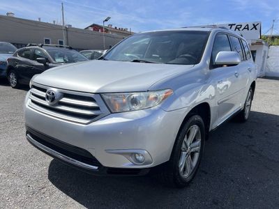 2012 Toyota Highlander - Photo 2