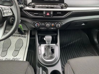 2021 Kia Forte - Photo 13