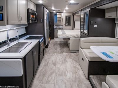 2026 Thor Motor Coach Magnitude Grand - Photo 8