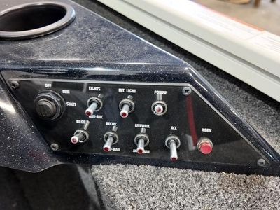 2024 Lowe Boats Stinger 188 SC w/Mercury Motor - Photo 12